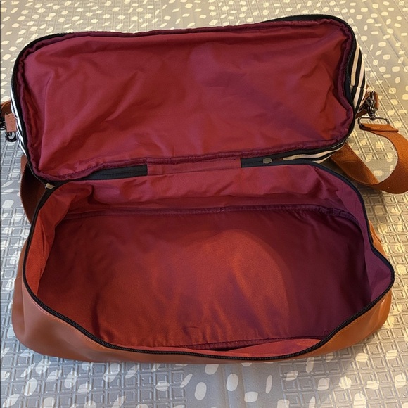 Weekender Bag - Picture 6 of 10